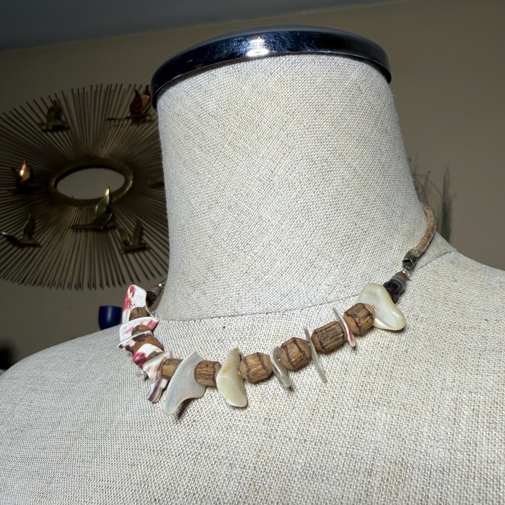 Vintage Tribal Shell & Wood Bead Surfer Choker Necklace